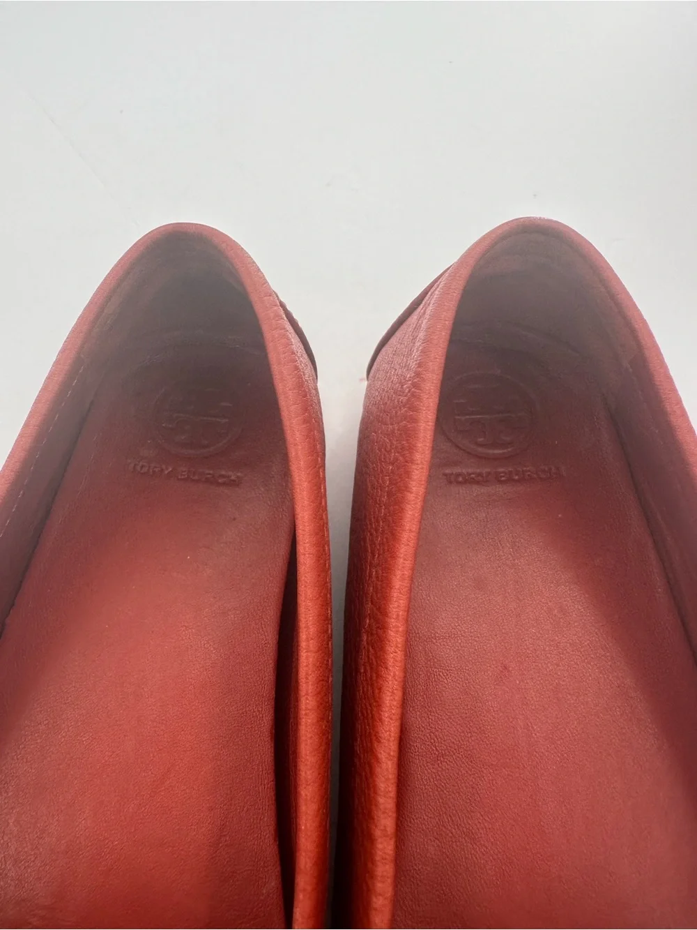 Tory Burch Pebbled Leather Logo Moccasins - Rust Orange Size 7